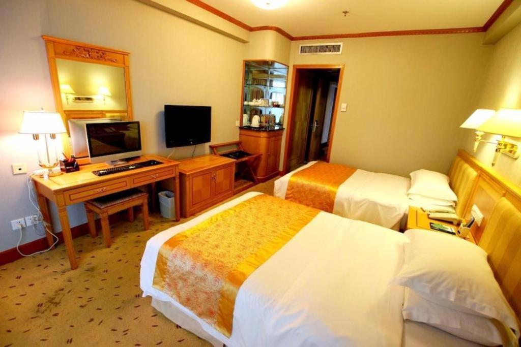 Excemon Beach Hotel Beihai Exterior photo