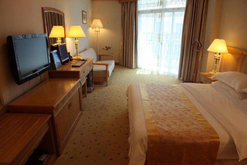 Excemon Beach Hotel Beihai Exterior photo