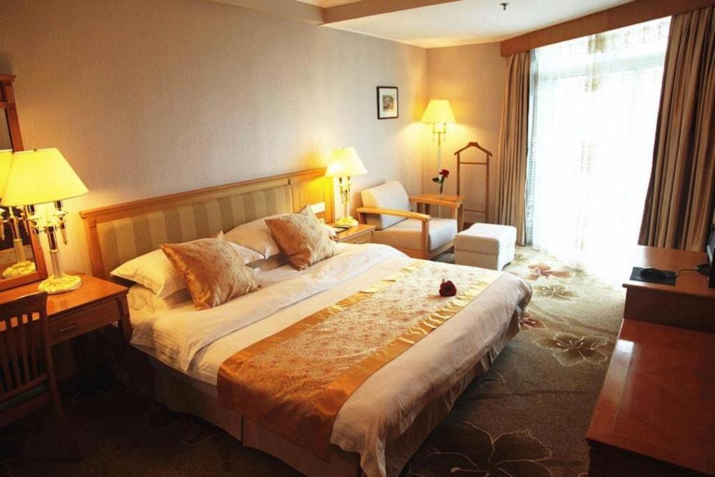 Excemon Beach Hotel Beihai Exterior photo