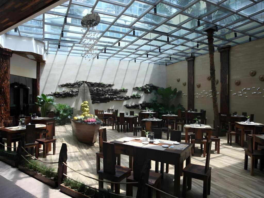 Excemon Beach Hotel Beihai Exterior photo