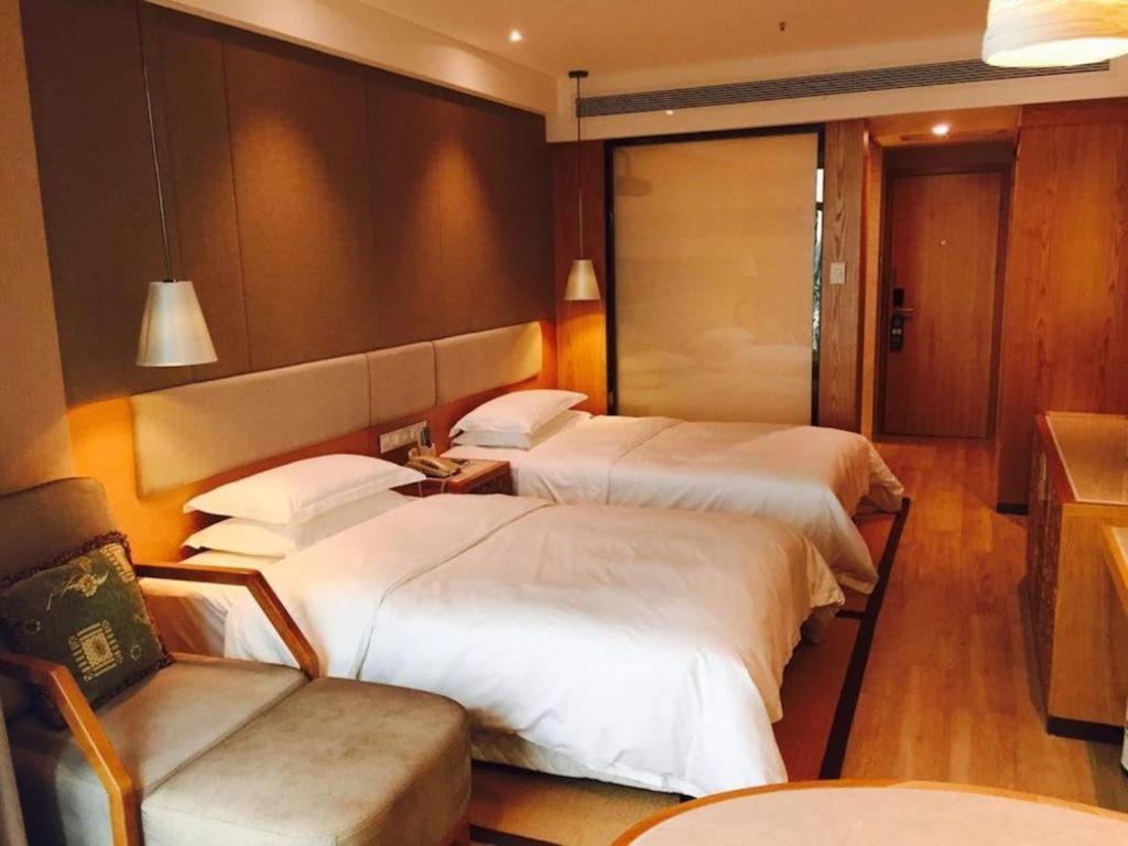 Excemon Beach Hotel Beihai Exterior photo