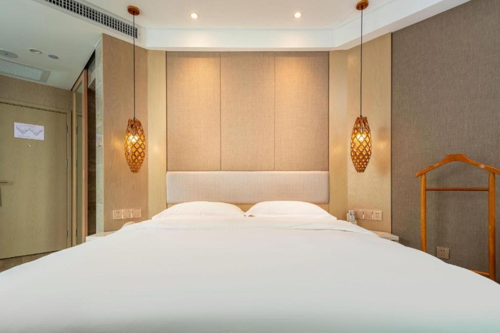 Excemon Beach Hotel Beihai Exterior photo