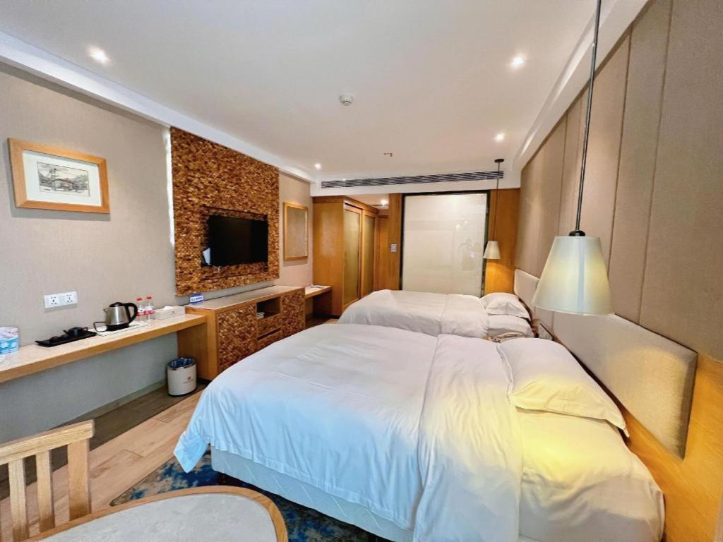 Excemon Beach Hotel Beihai Exterior photo