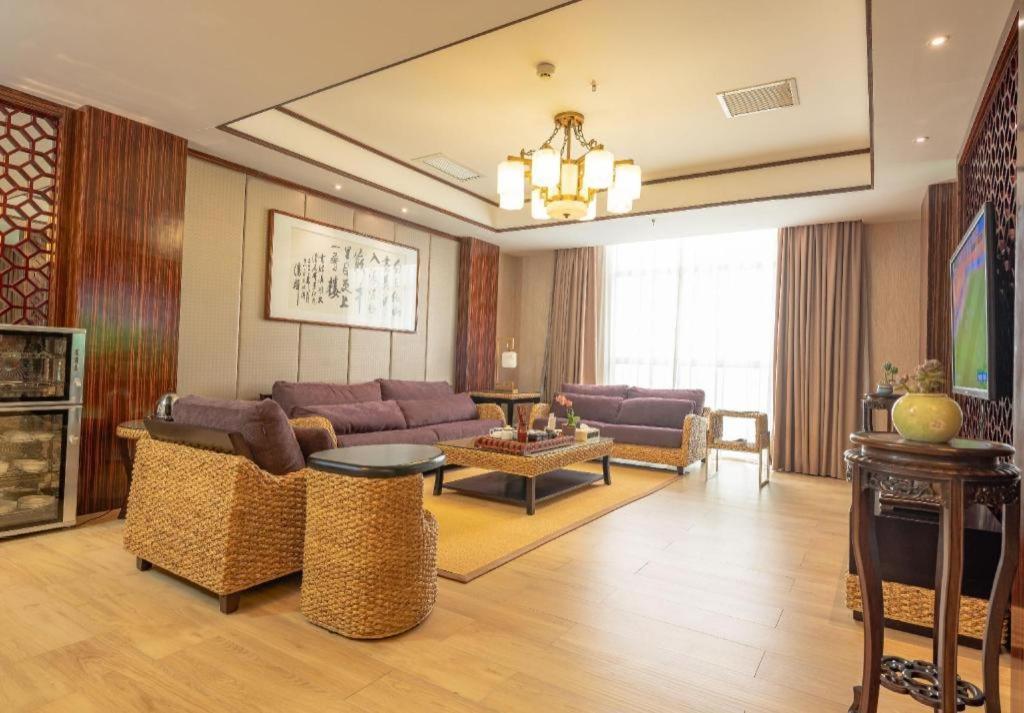 Excemon Beach Hotel Beihai Exterior photo
