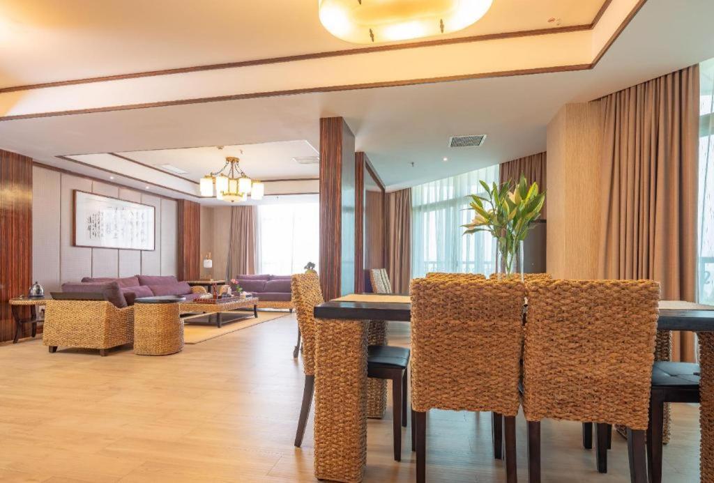 Excemon Beach Hotel Beihai Exterior photo