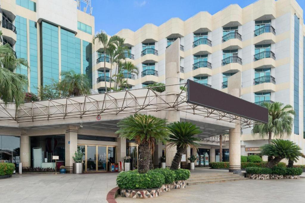 Excemon Beach Hotel Beihai Exterior photo